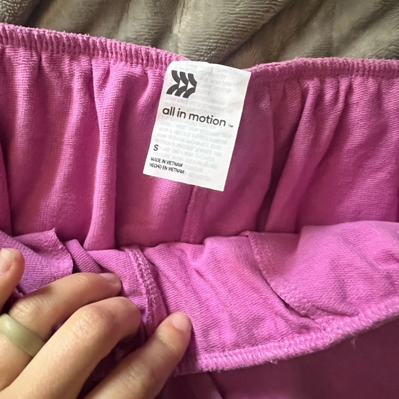 Lounge shorts worn once - Picture 4 of 6